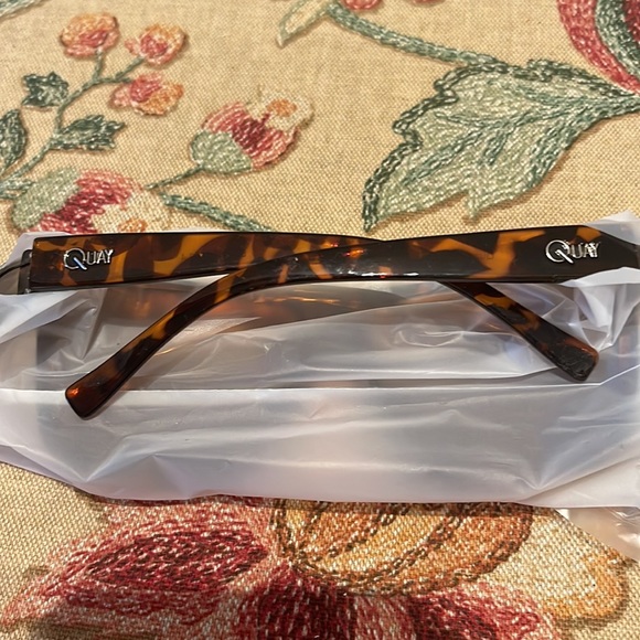 Quay Australia sunglasses Brand new - Picture 5 of 5